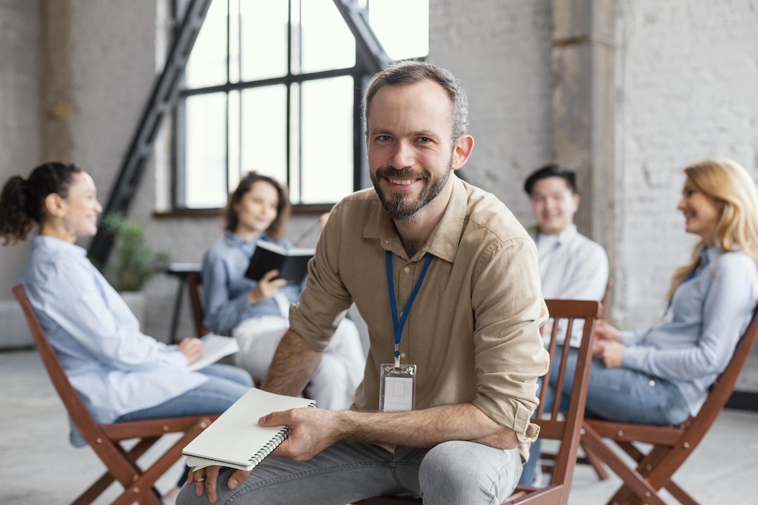 group-therapy-concept-medium-shot